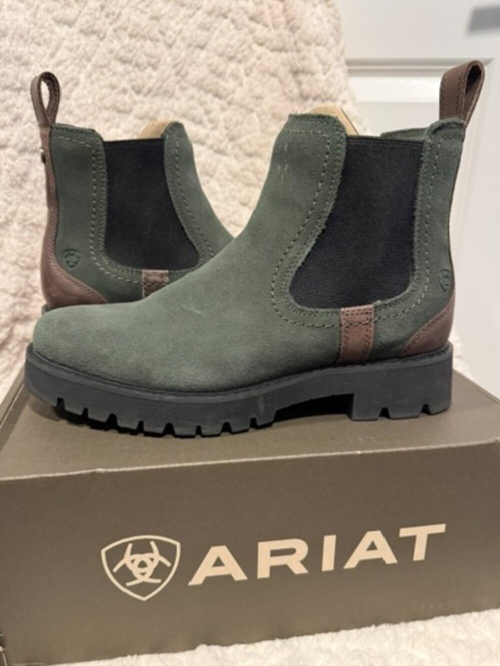 Ariat
